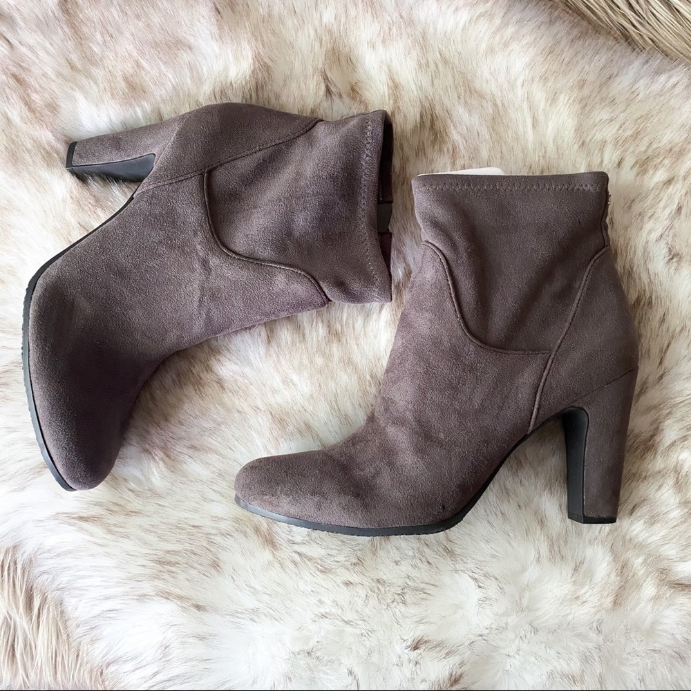 Sam Edelman Sia Suede Bootie - Picture 4 of 12